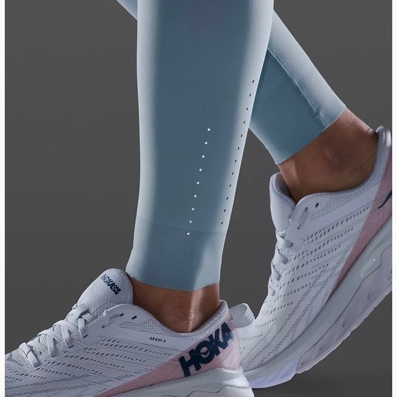 NWT Lululemon Blue Cast Zoned In Tight 27” Size 10 - Picture 3 of 7